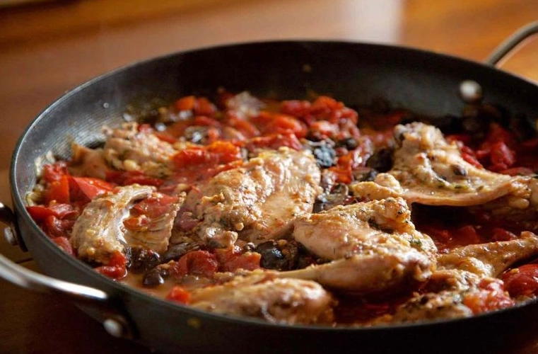 rabbit taste like chicken